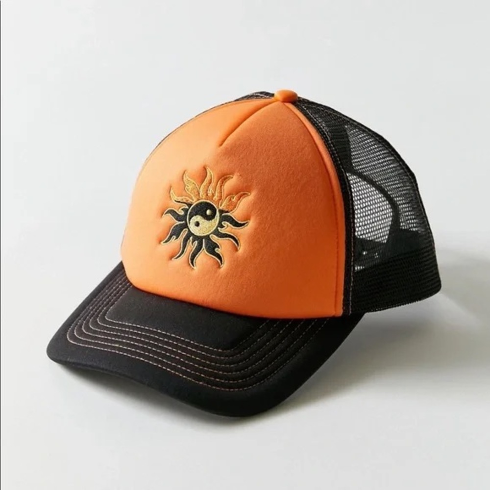 Urban Outfitters Icon Trucker Hat Orange Black Mesh Snapback‎ Cap